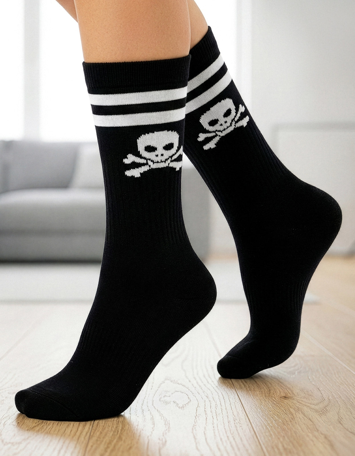 Meia Divertida Estampada Oddo Cano Longo Preta Caveira Com Listras