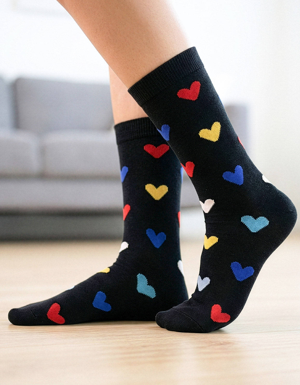 Meia Divertida Estampada Oddo Cano Longo Preta Corações Coloridos