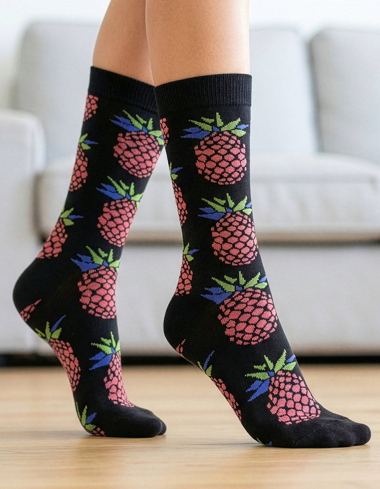 Meia Divertida Estampada Oddo Cano Longo Preta Abacaxi