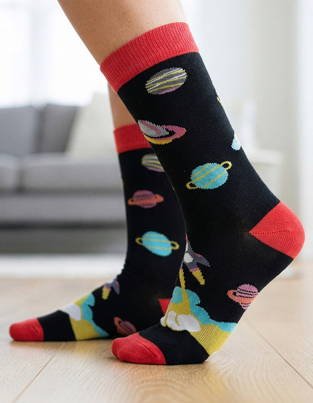 Meia Divertida Estampada Oddo Cano Longo Preta Espaço Sideral Planetas