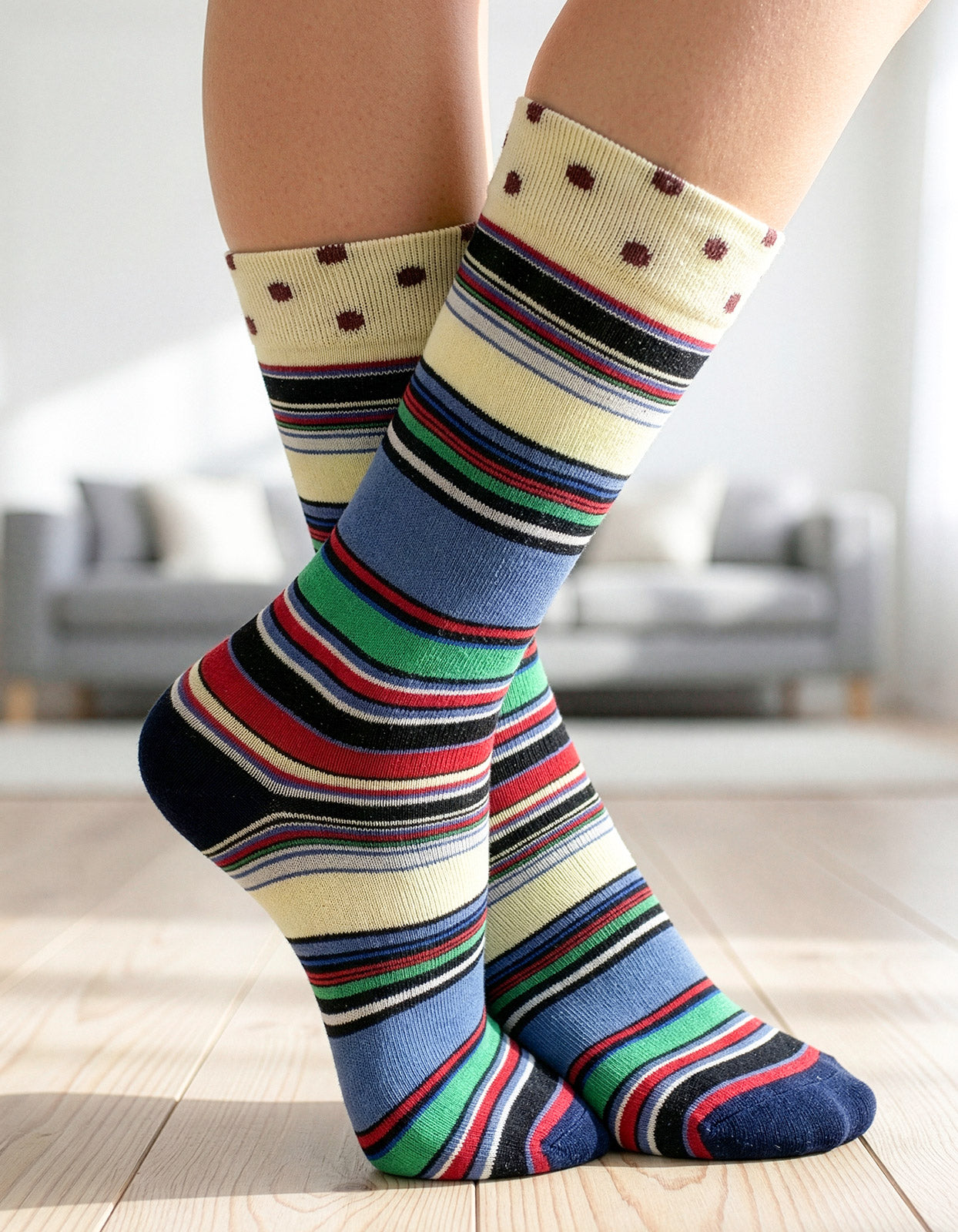 Meia Divertida Estampada Oddo Cano Longo Listras Coloridas Claras