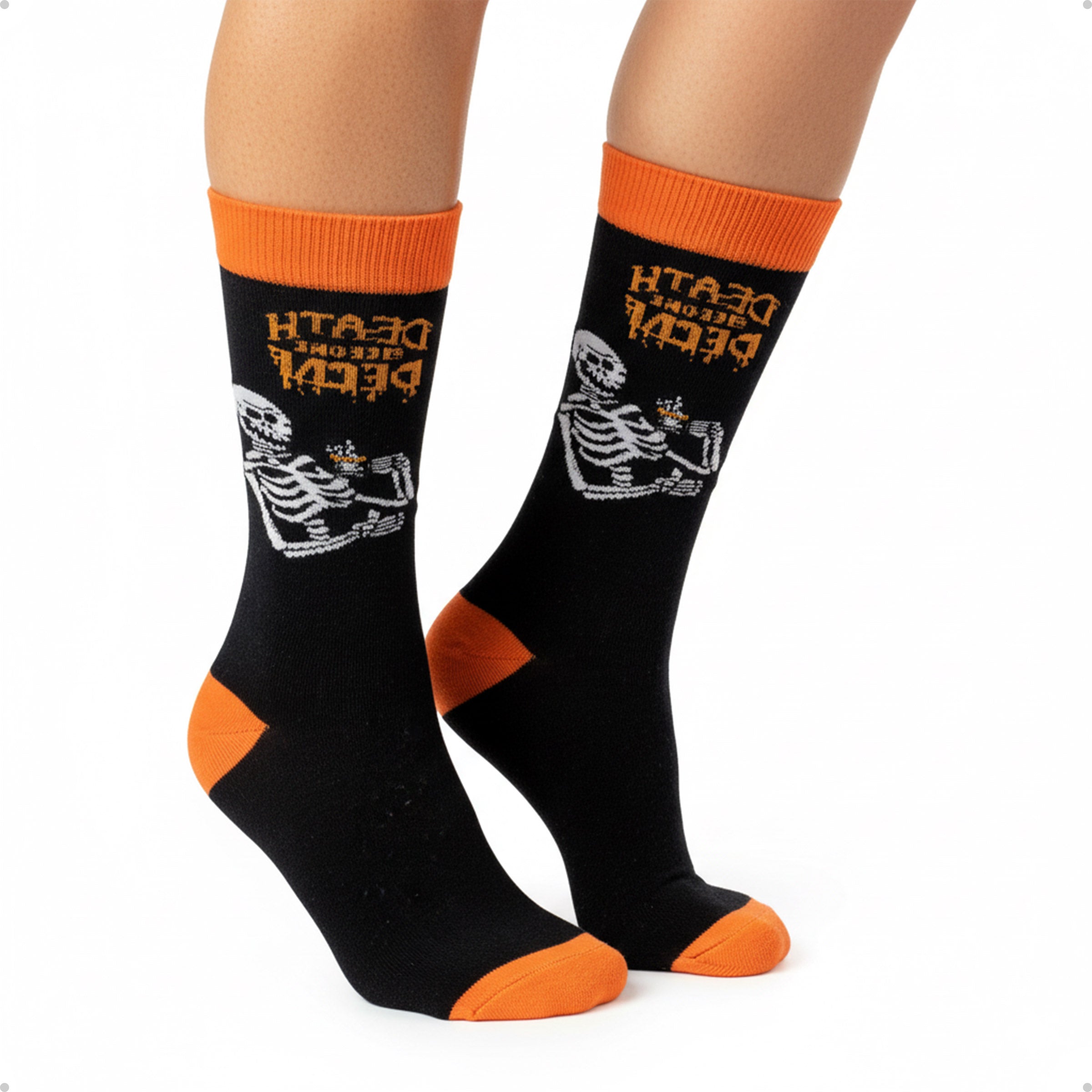 Meia Divertida Estampada Oddo Cano Longo Preto Laranja Cafeína Caveira