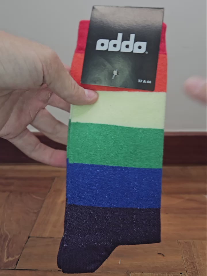 Meia Divertida Estampada Oddo Cano Longo Listrado Arco Iris LGBTQIA+